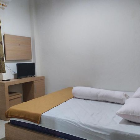 Makale Grha Raf Homestay מראה חיצוני תמונה