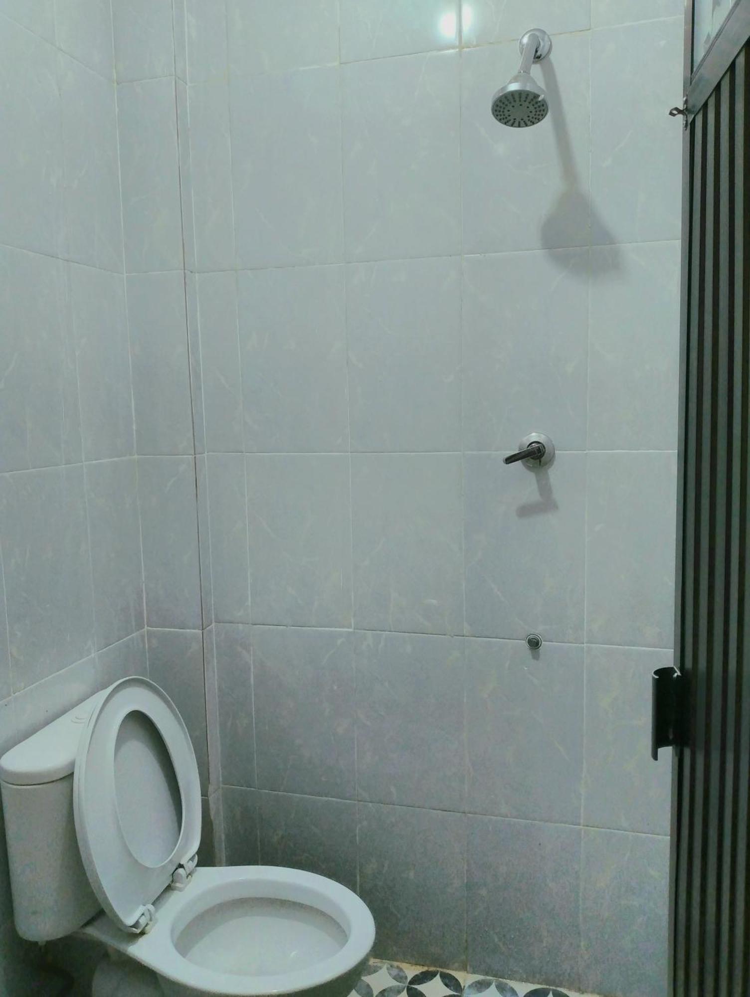 Makale Grha Raf Homestay מראה חיצוני תמונה